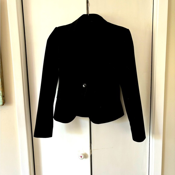 Express Editor Black Blazer size 2. Single button clasp in front - Picture 1 of 3